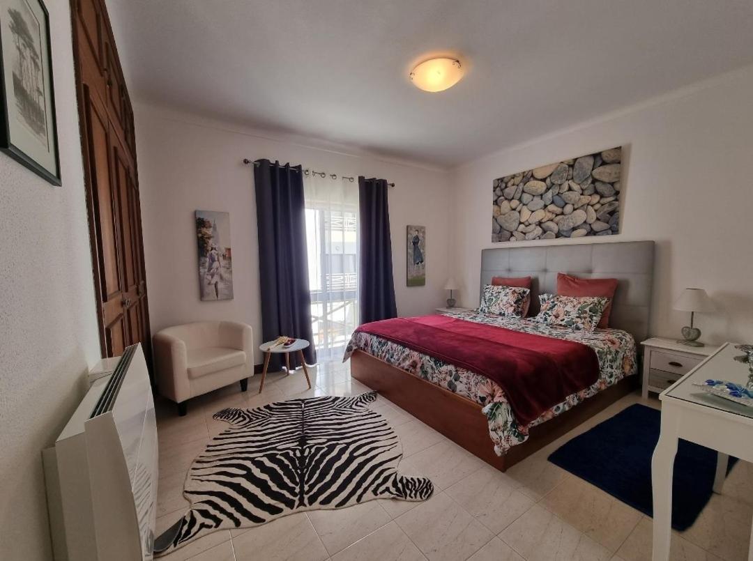Apartmento Praia Da Dona Ana Lagos Kültér fotó