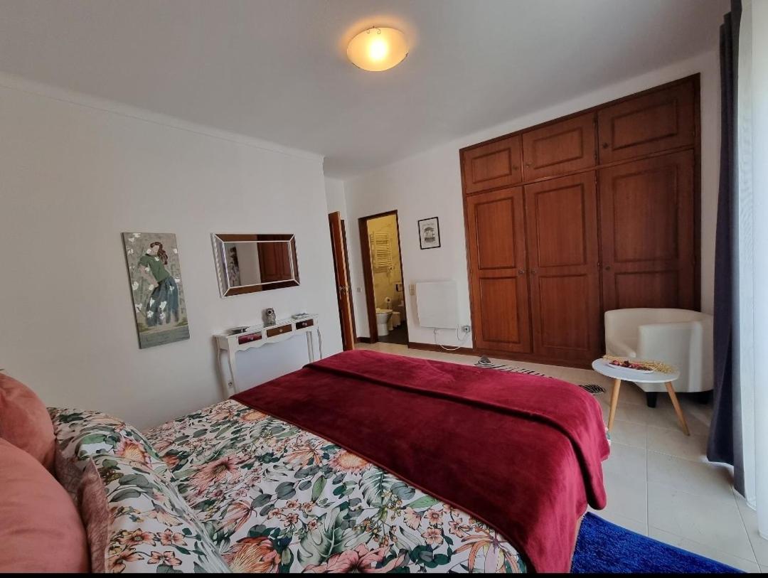 Apartmento Praia Da Dona Ana Lagos Kültér fotó