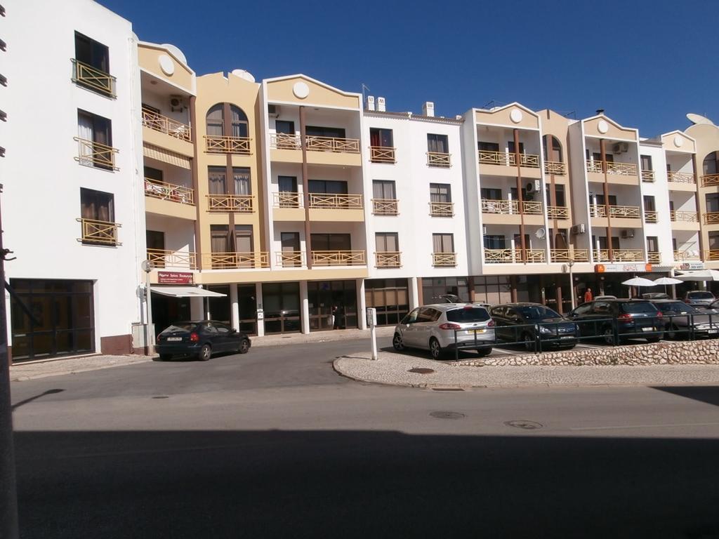 Apartmento Praia Da Dona Ana Lagos Szoba fotó